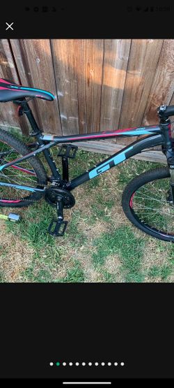 GT Laguna Pro MTB Size M Like New