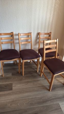 4 Chairs