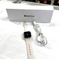 Apple MEP64LW/A – A3326 40 mm 64 Gb Apple Watch SE 3 (GPS + Cell) with USB-C Charger in Original Box * 100% Battery Health * TPW014066