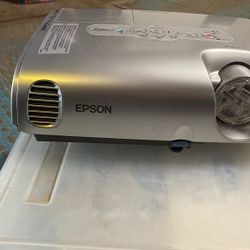 EPSON LCD Projector Model EMP-S3
