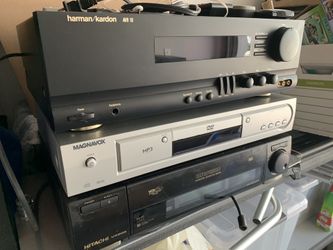 Harman / Katdom Electronics hitachi and magnabox Combo