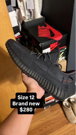 Yeezy 350 black non reflective size 12