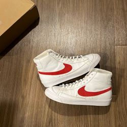 Nike Blazer: Red Swoosh | 12M