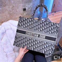 Dior bag