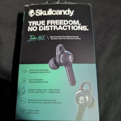 SKULLCANDY 