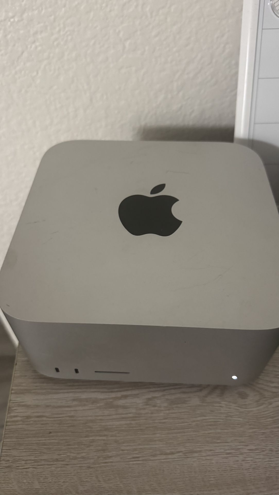 Mac Studio