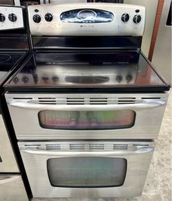 Stainless Steel Double Oven Maytag Stove W/ 5 Burners & Convection