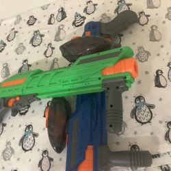 Toy Guns 