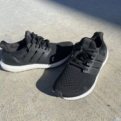 Ultra Boost Size 8 Women