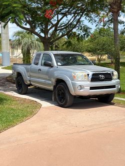 Tacoma sr5 2011