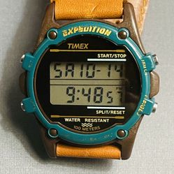 🔲. MENS DIGITAL WATCH TIMEX.