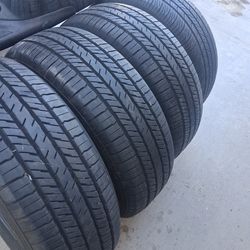 4 tires 225/60/17..Yokohama Geolander...