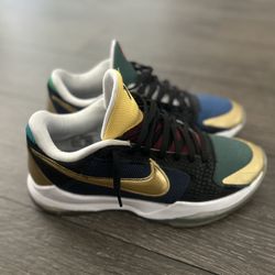 Nike Kobe 5 Protro Undefeated Size 9.5 Mens