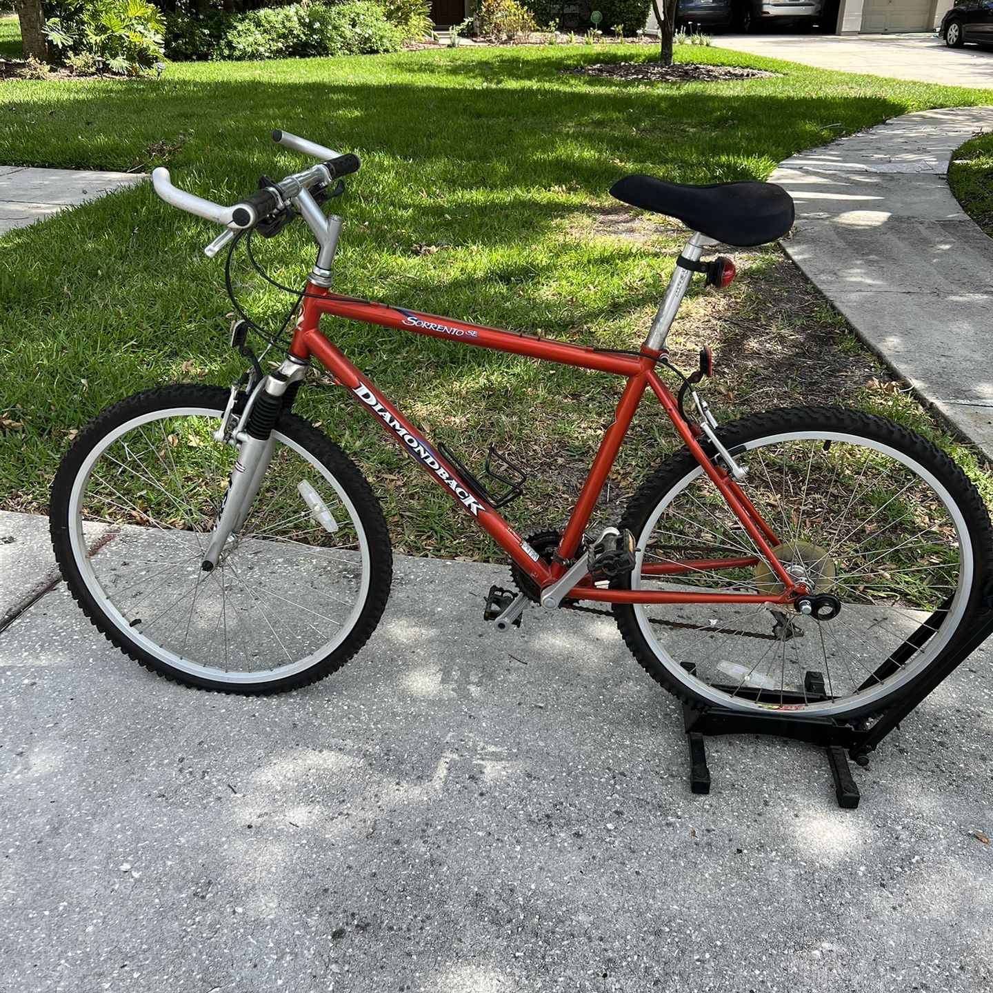 Diamondback Sorrento SE Mountain Bike for Sale in Lutz FL OfferUp