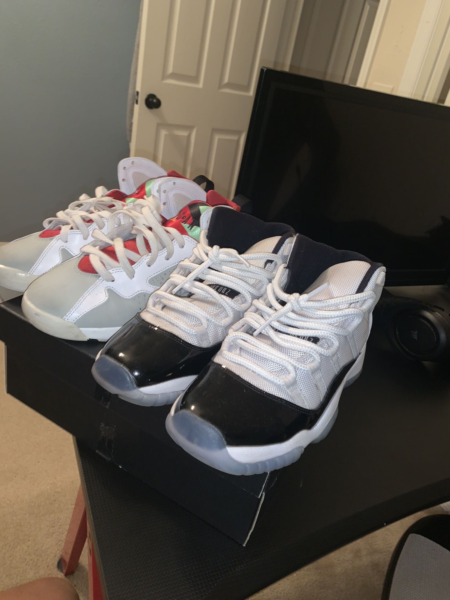 Jordans size 6.5 and 7
