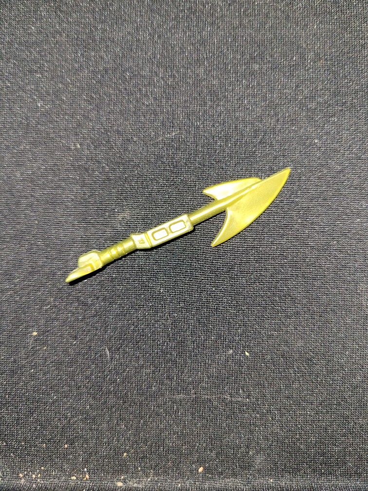 vintage BATTLE BEASTS #37 WOLFGANG WALRUS WEAPON part