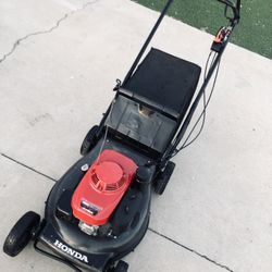 Honda Commercial Self Propel Lawnmower 