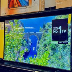 70-Inch Samsung UHD 4K QLED Smart TV 2160P (QN70Q60D)