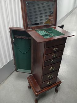 Wood stand up jewelry box