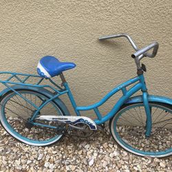 Schwinn Delmar beach cruiser bicycle