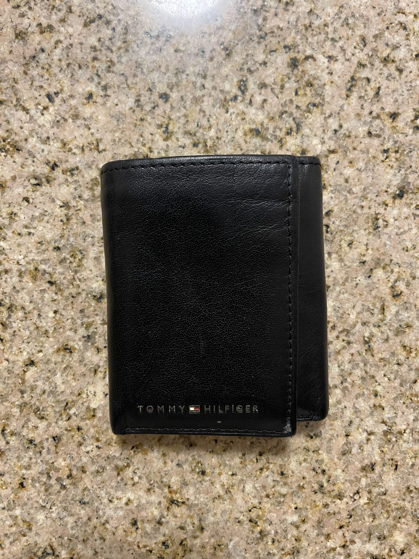 Tommy Hilfiger Leather Wallet
