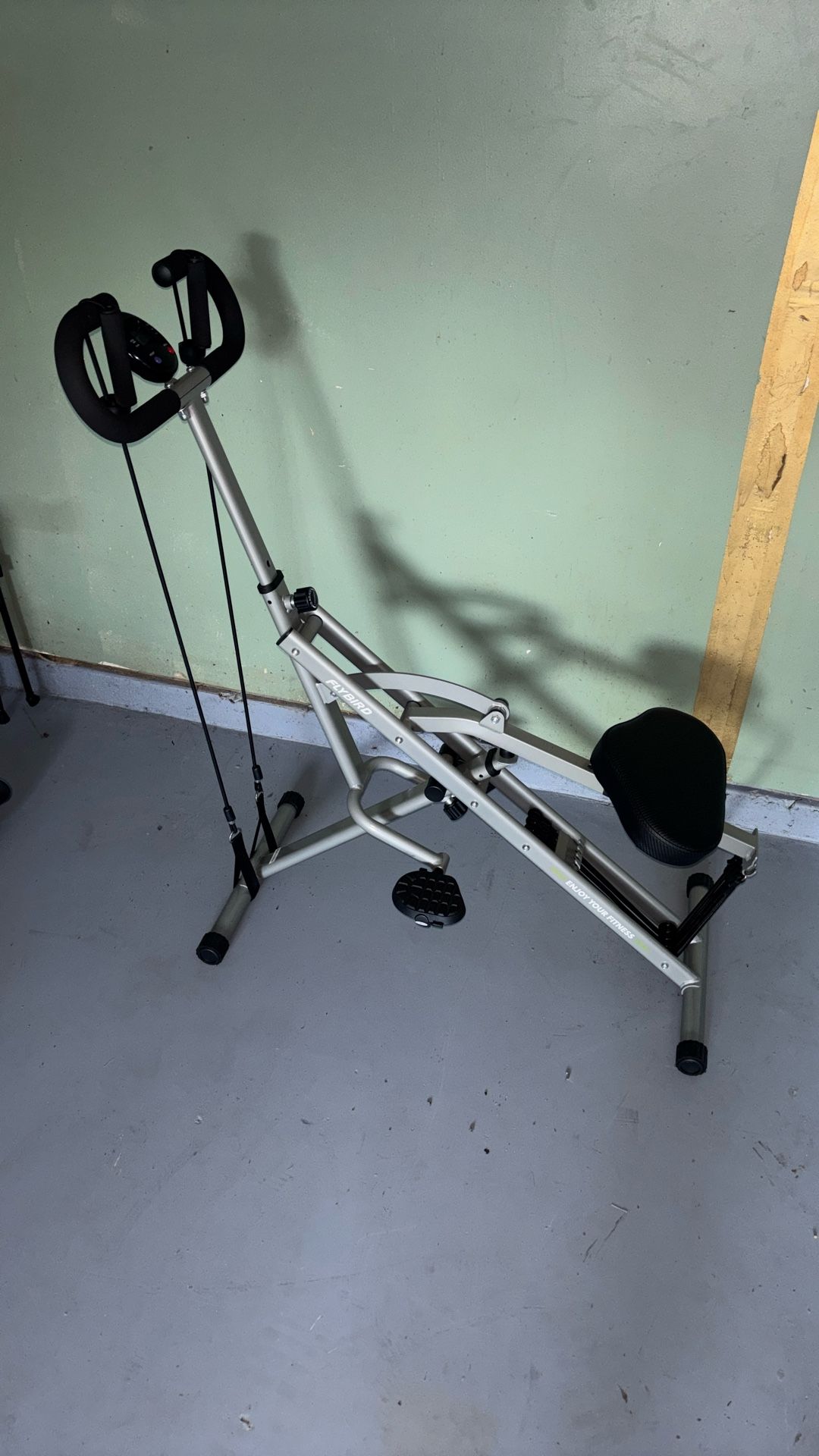  Squat Machine 
