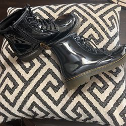 Dr. Martens Black Size 4/5 NEW