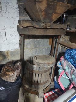 Antique Wine Squeezing Rack