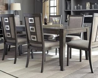 Chadoni Signature Design by Ashley Dining Table