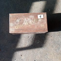 Vintage Discwasher D4 Record Care System Cleaner Brush w/ Box  And Juice 