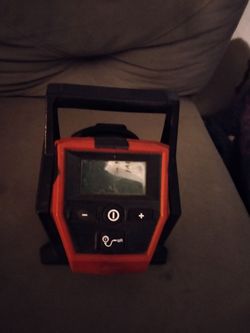 Milwaukee m 12  portable air compressor