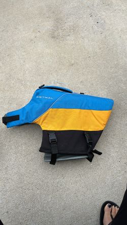 Astral Large Dog Life Vest.