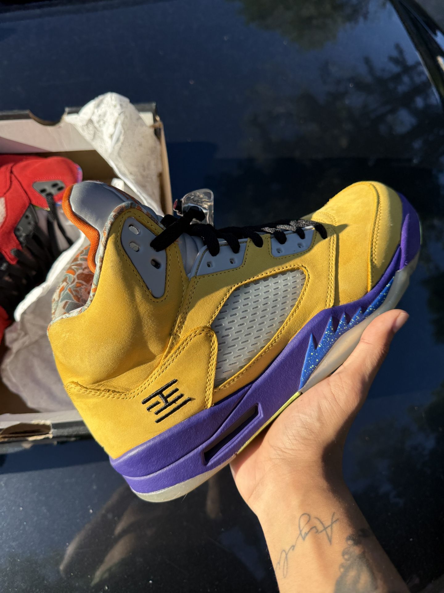 Jordan 5 Retro SE “what The” Size 9.5