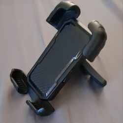 Phone Holder That Mounts Into CD Player Slot