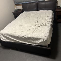 Queen Size Bed 
