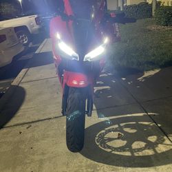 17 Honda CBR