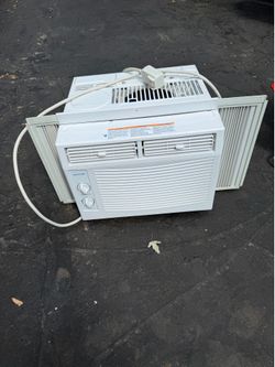 Very good condition a cool-living air conditioner