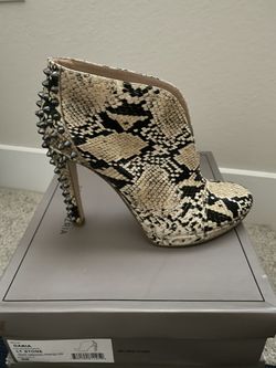 Bcbgmaxazria Heels New