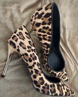 Size 9 New Leopard Print