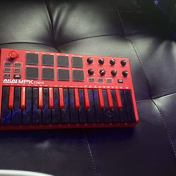 AKAI MPK MINI