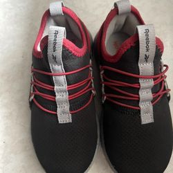 BOY shoes Size 9 REEBOK