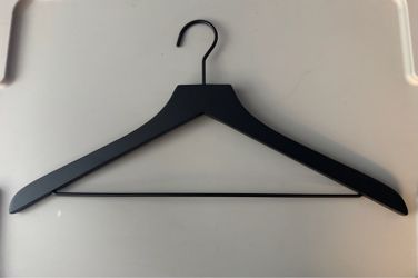 Wooden Hangers - Black 93ct