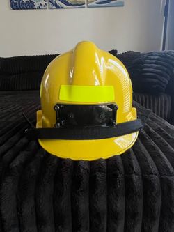 New Structural Fire Helmet – MFG 06/2023 – NFPA Compliant Through 2033