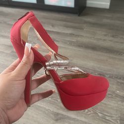 8.5 Red Heels 