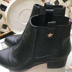 Tommy Hilfiger Womens Nice Boots Size 9.5