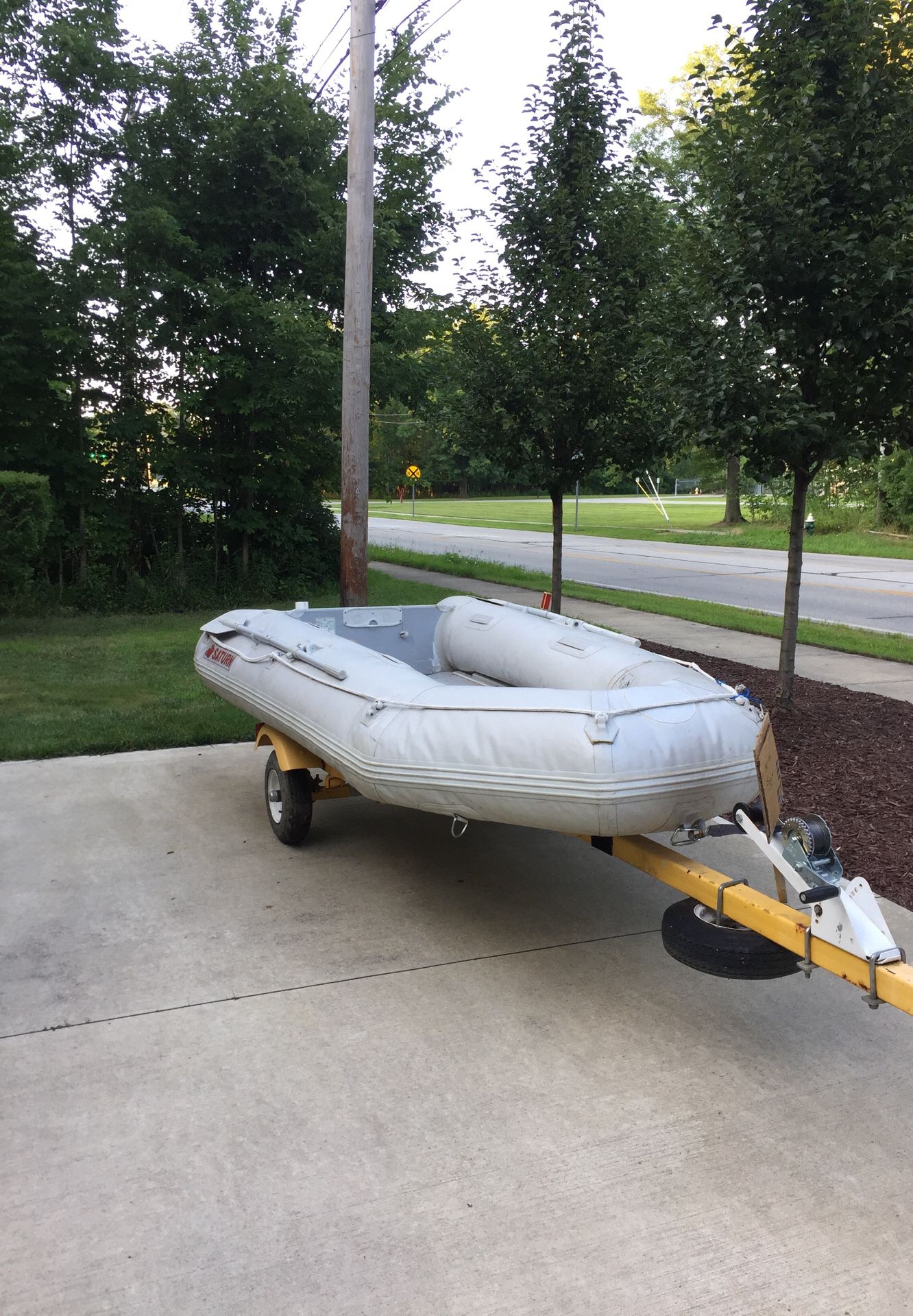 10’ inflatable boat