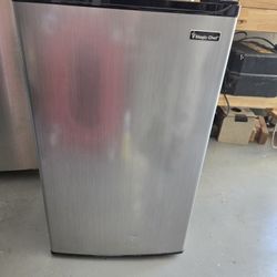 Magic Chef Mini Fridge