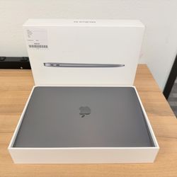 MacBook Air 13 Inch M1 256GB 8GB Only $499