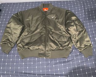 Nike Sportswear Women's Therma-FIT Reversible Bomber Jacket Oversized Size:Small