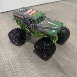Grave Digger Monster Truck